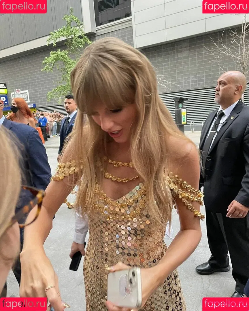 Taylor Swift Onlyfans Photo Gallery 