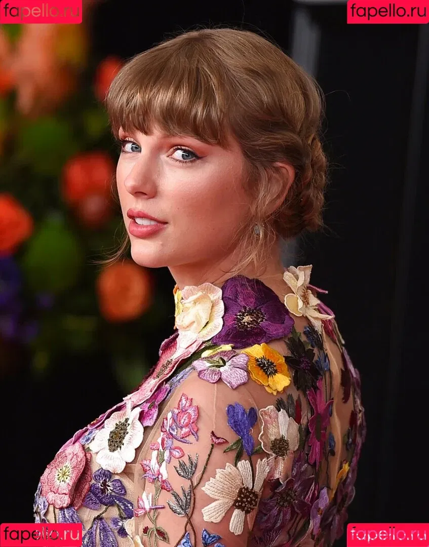 Taylor Swift Onlyfans Photo Gallery 