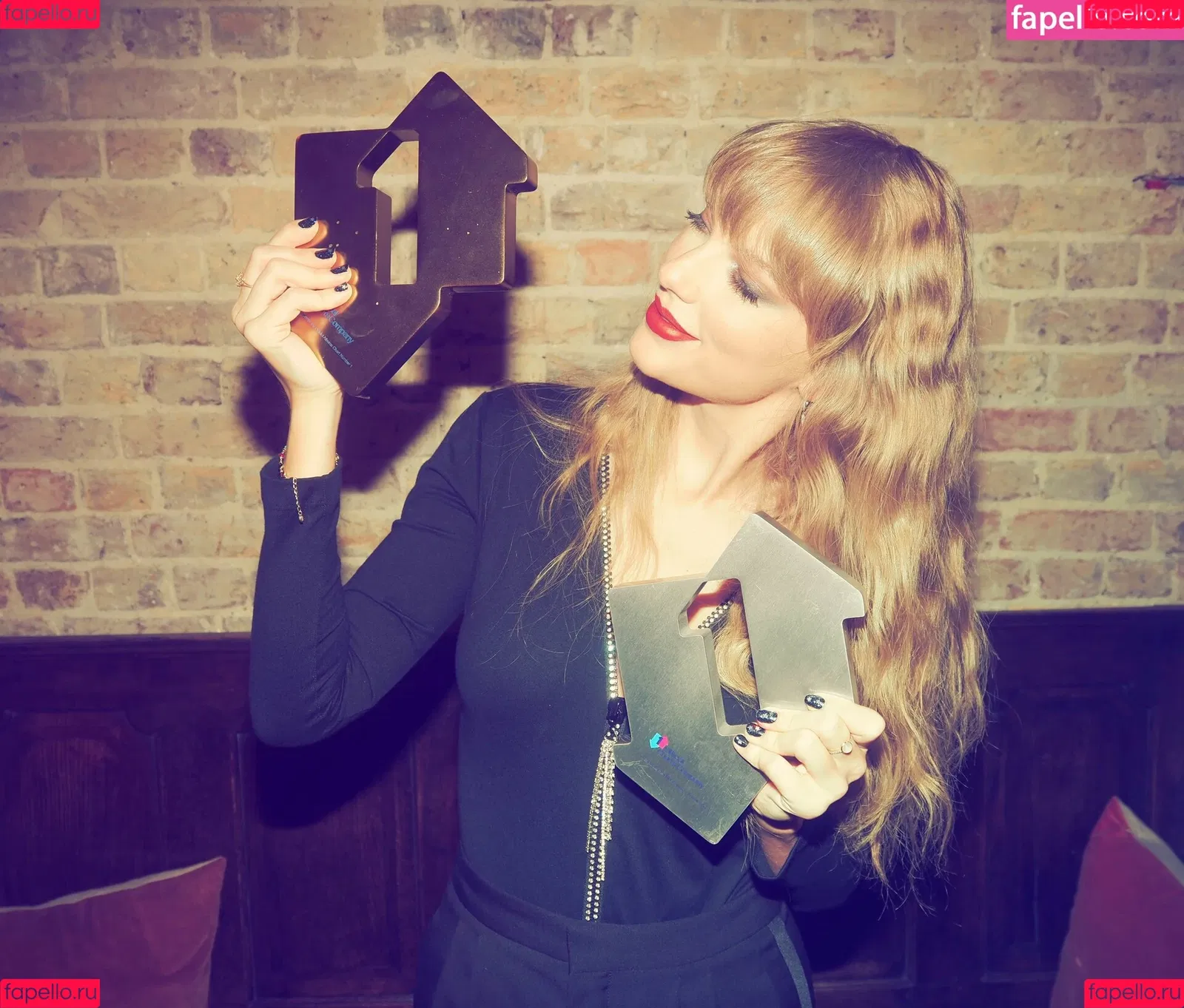 Taylor Swift Onlyfans Photo Gallery 