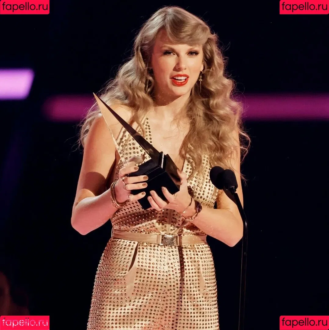 Taylor Swift Onlyfans Photo Gallery 