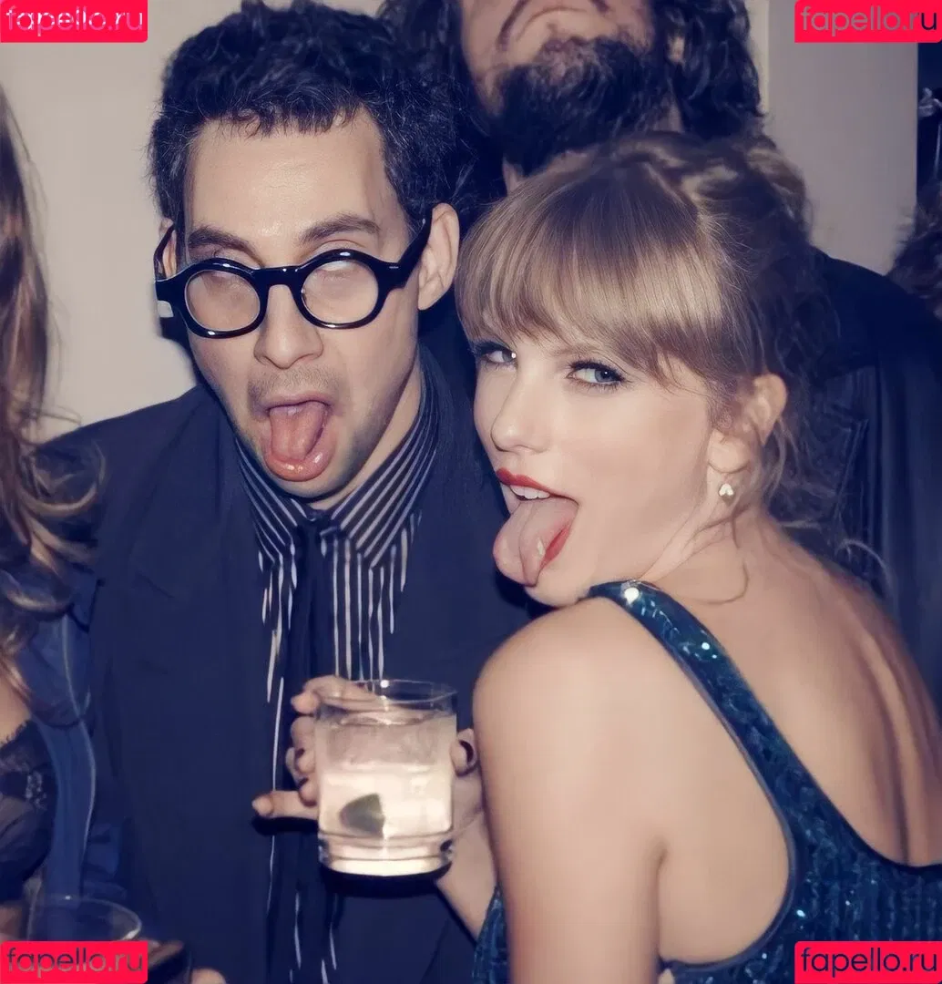 Taylor Swift Onlyfans Photo Gallery 