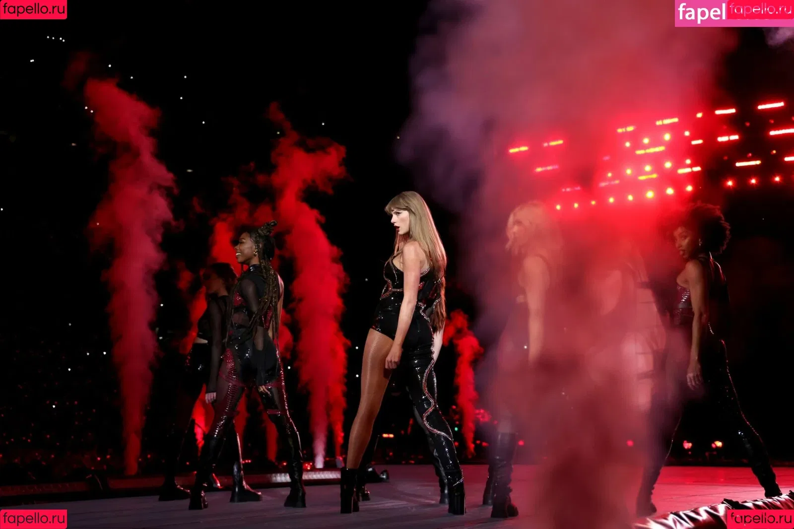 Taylor Swift Onlyfans Photo Gallery 