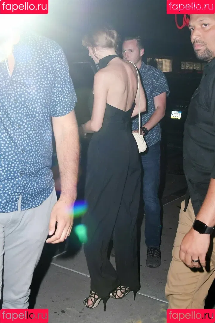 Taylor Swift Onlyfans Photo Gallery 