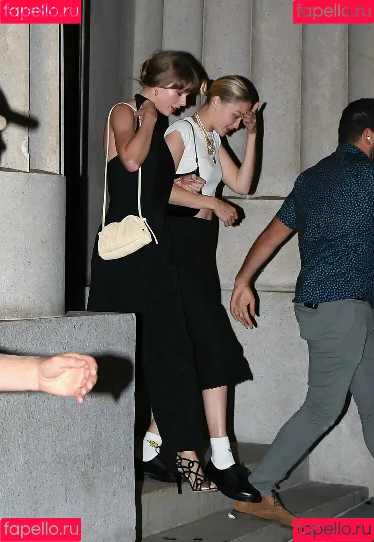 Taylor Swift Onlyfans Photo Gallery 