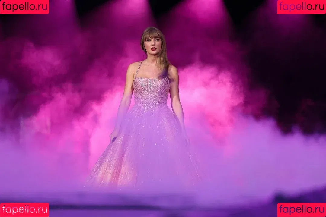 Taylor Swift Onlyfans Photo Gallery 
