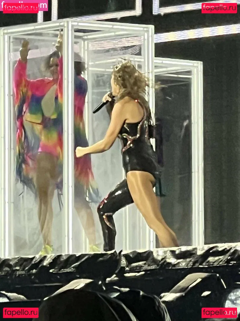 Taylor Swift Onlyfans Photo Gallery 