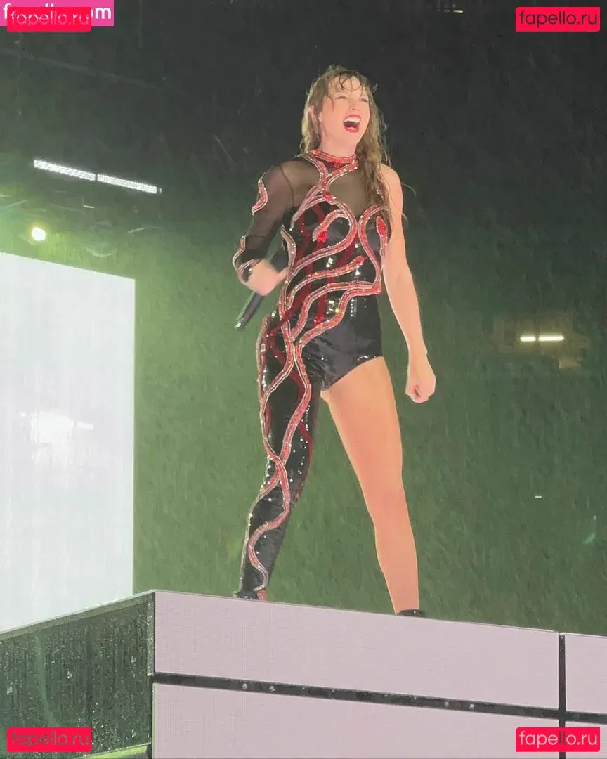 Taylor Swift Onlyfans Photo Gallery 