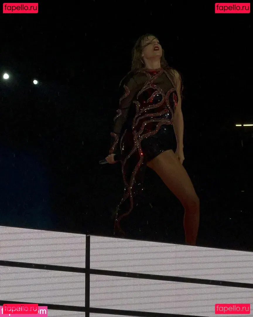 Taylor Swift Onlyfans Photo Gallery 