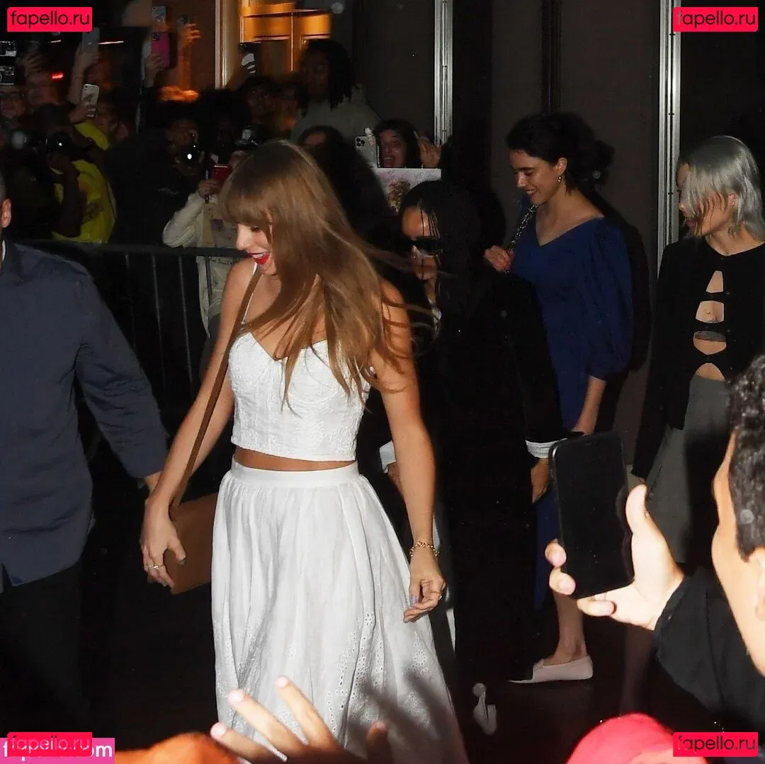 Taylor Swift Onlyfans Photo Gallery 