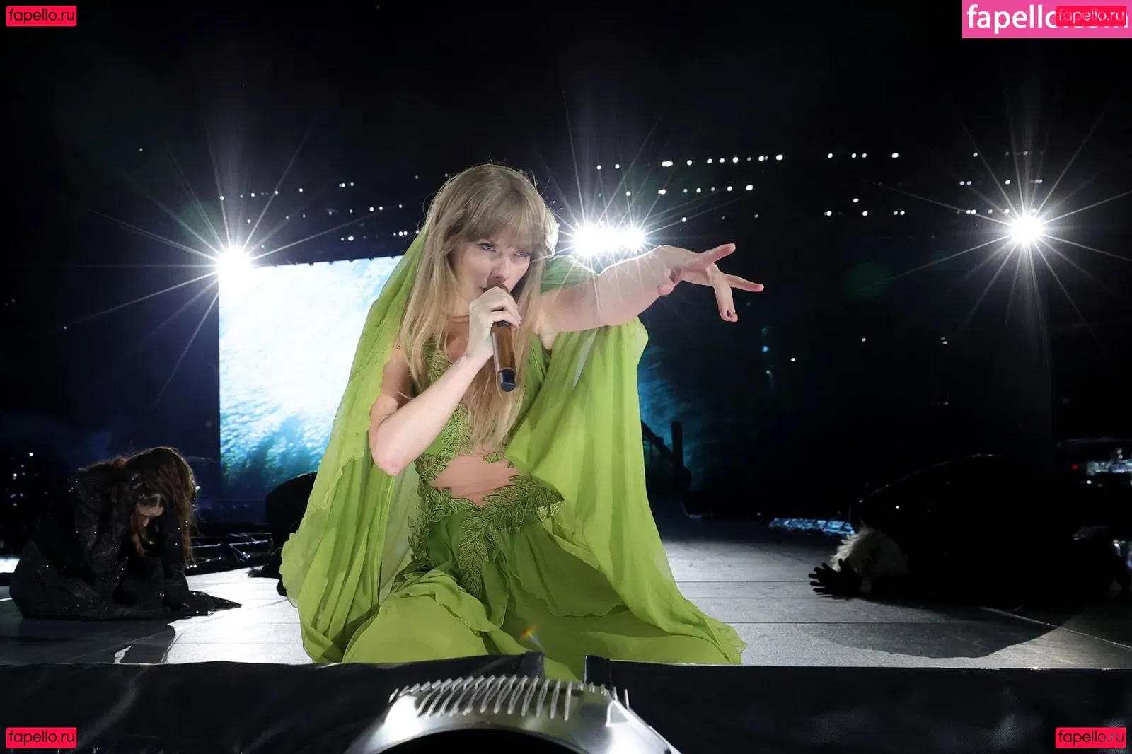 Taylor Swift Onlyfans Photo Gallery 