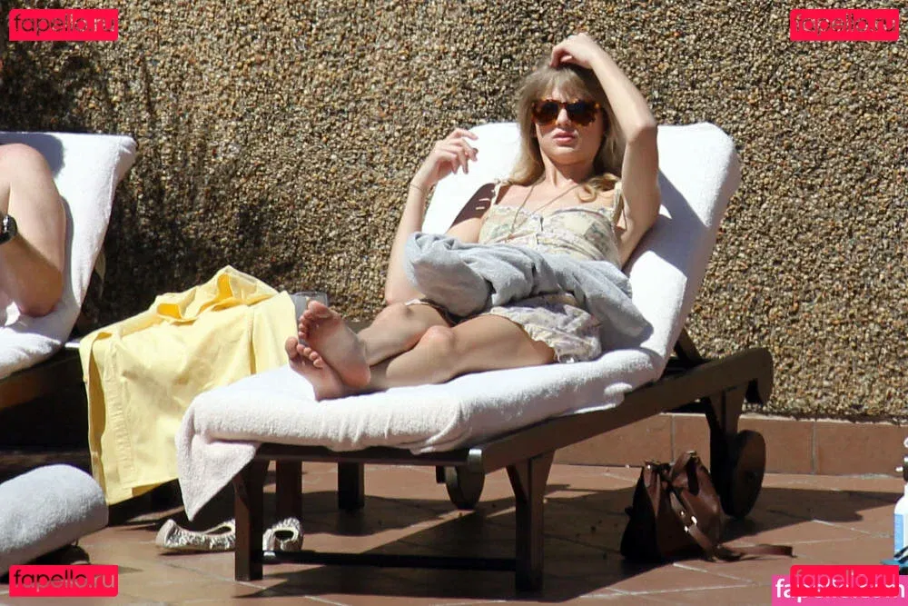 Taylor Swift Onlyfans Photo Gallery 