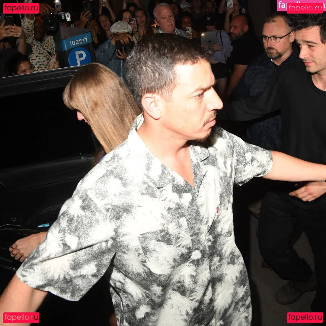 Taylor Swift Onlyfans Photo Gallery 