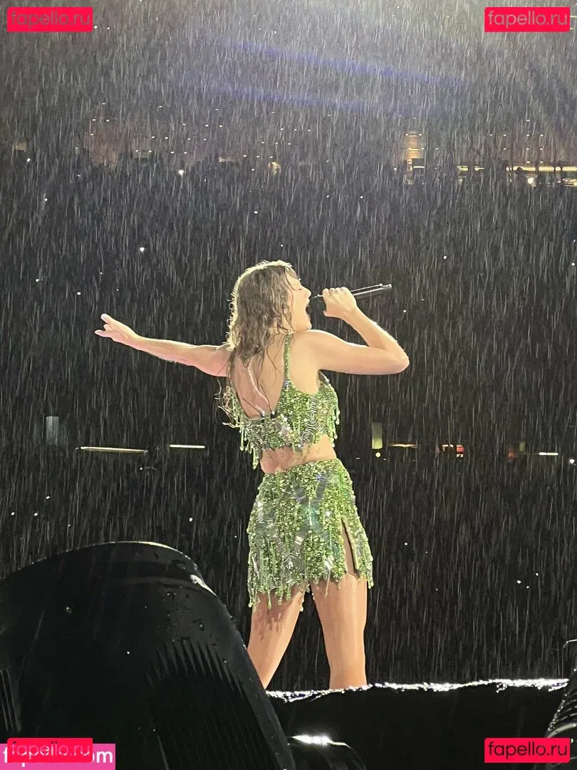 Taylor Swift Onlyfans Photo Gallery 