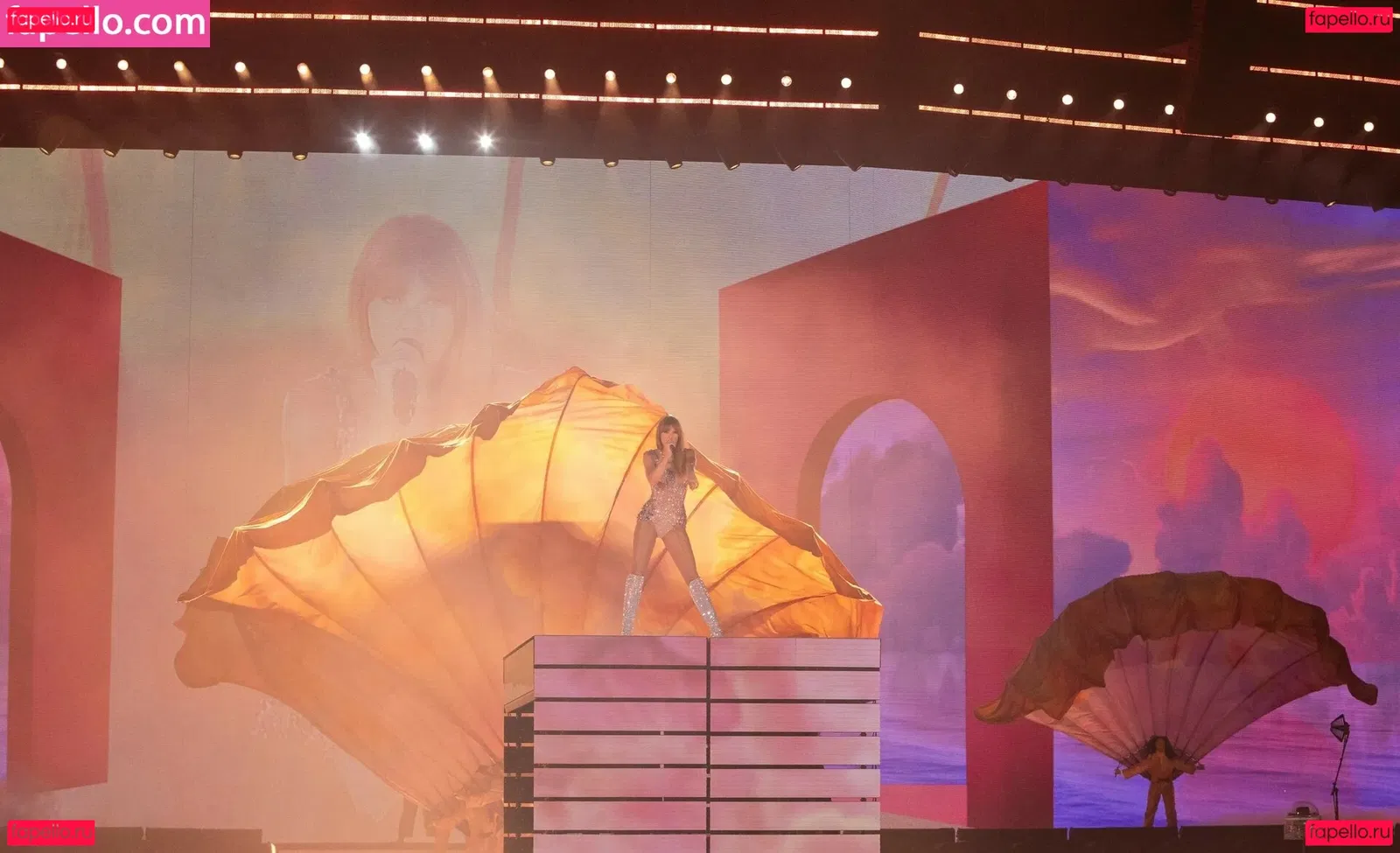 Taylor Swift Onlyfans Photo Gallery 