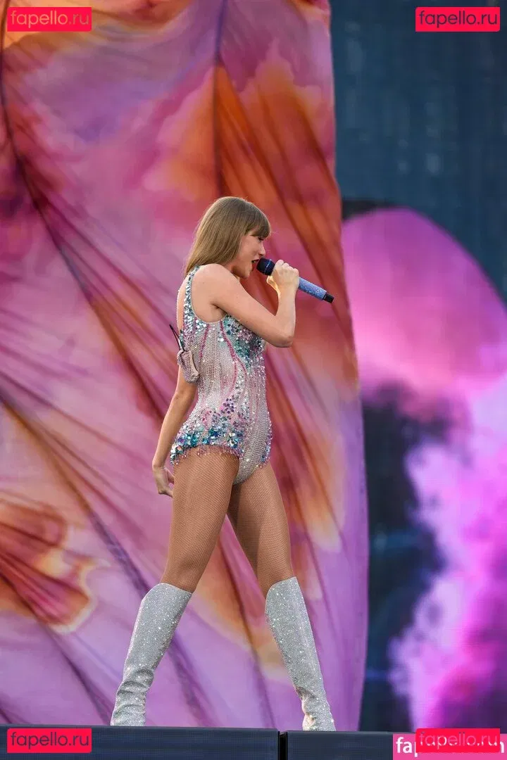 Taylor Swift Onlyfans Photo Gallery 