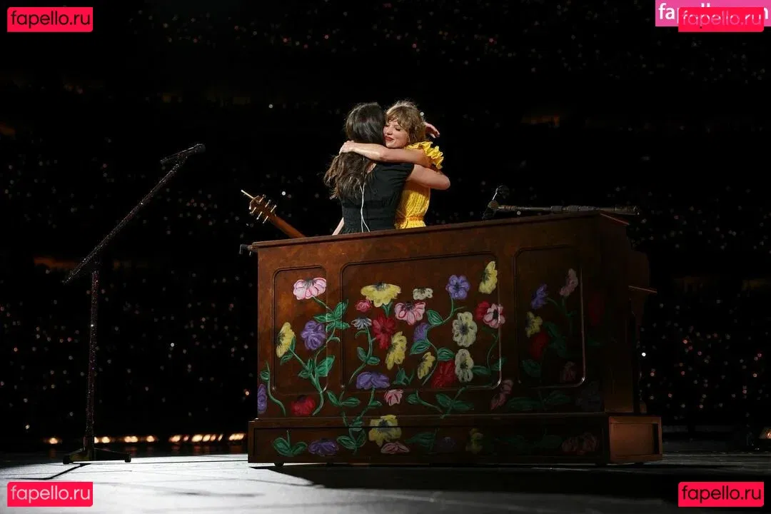 Taylor Swift Onlyfans Photo Gallery 