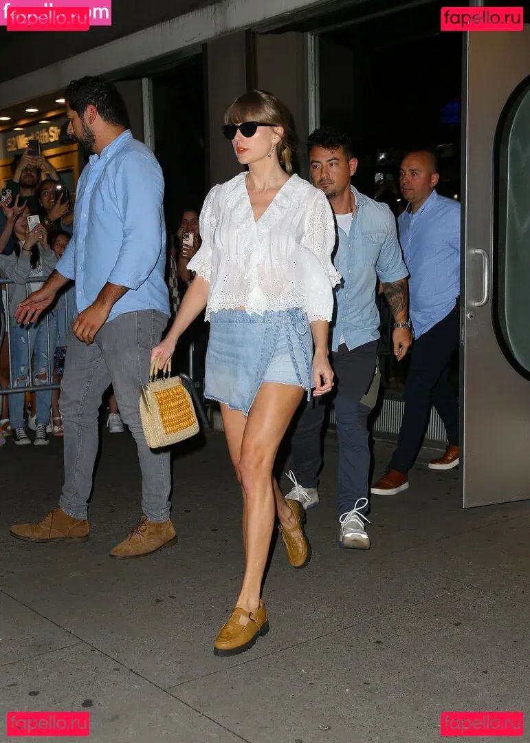 Taylor Swift Onlyfans Photo Gallery 