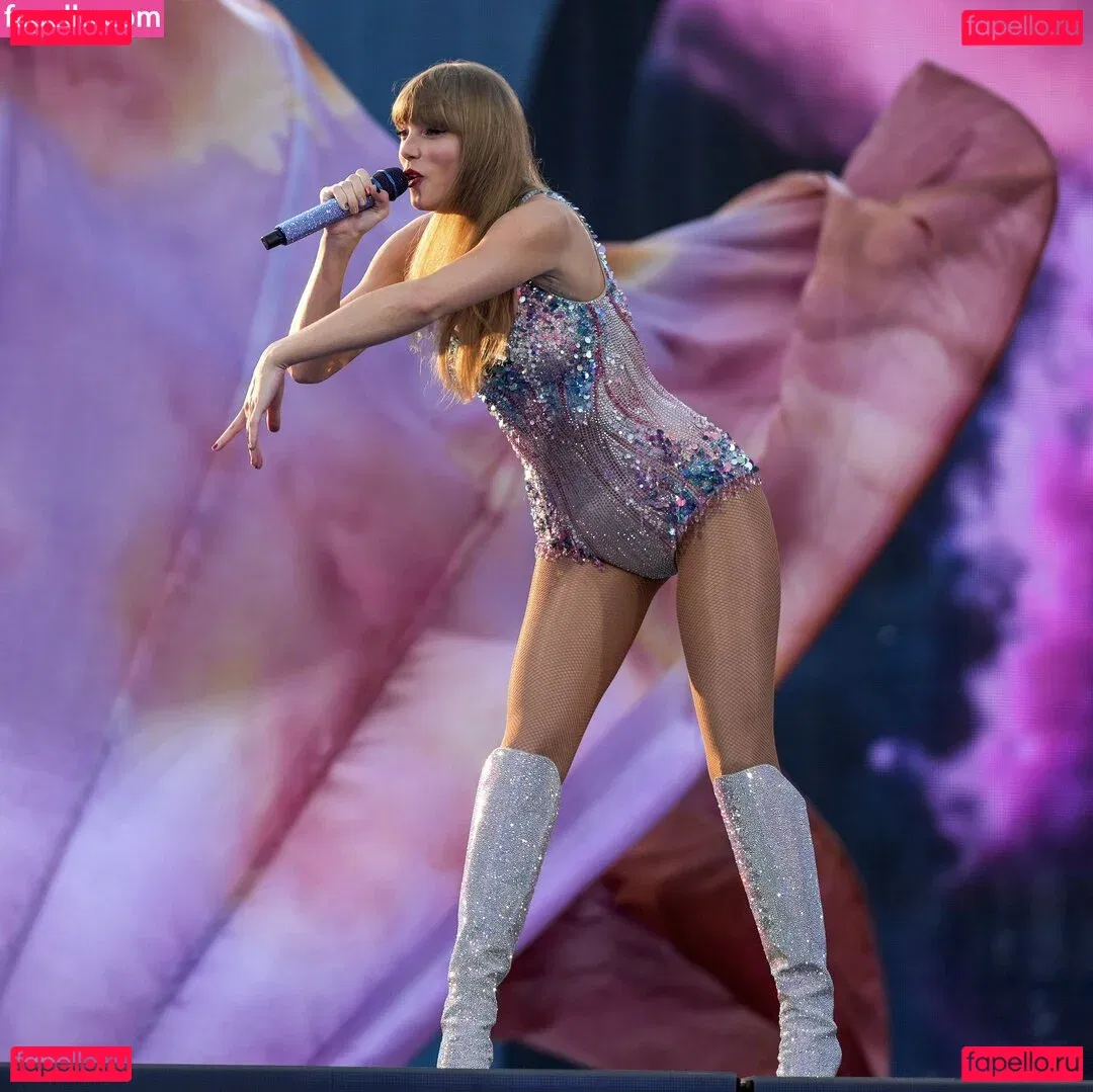 Taylor Swift Onlyfans Photo Gallery 