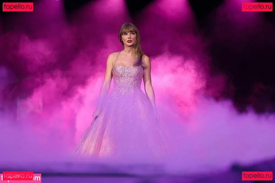 Taylor Swift Onlyfans Photo Gallery 