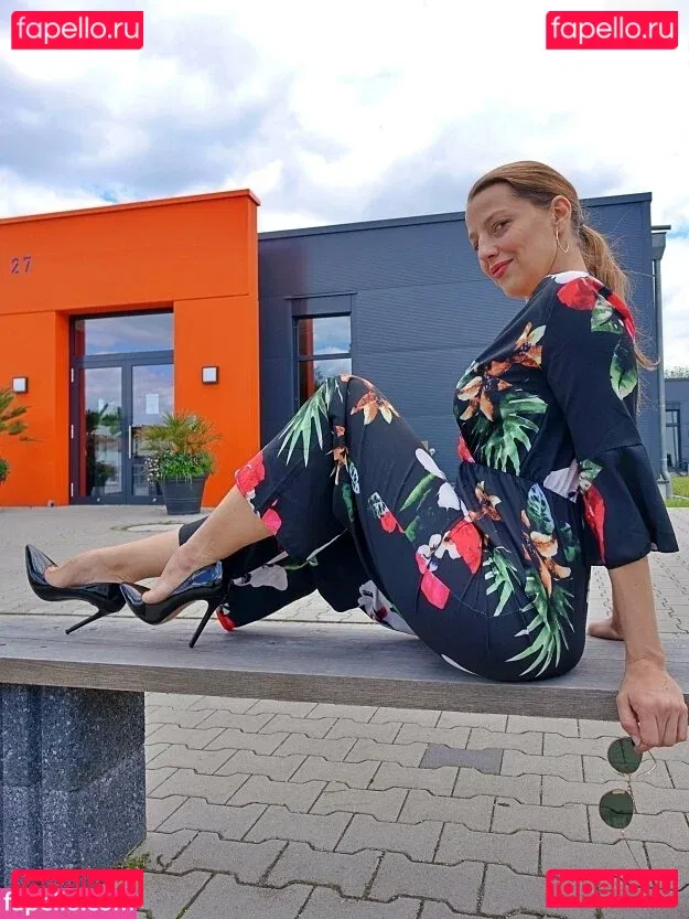 Kats Little World Onlyfans Photo Gallery 