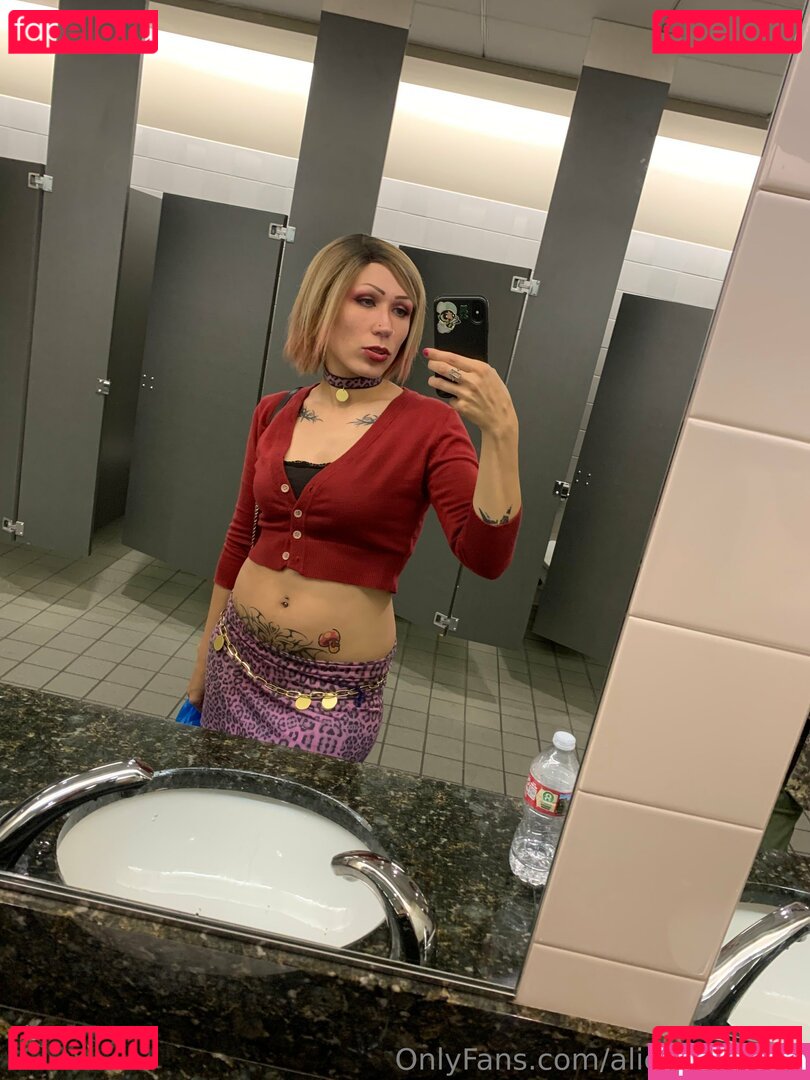 alicexatrocity Nude Onlyfans Photo 11