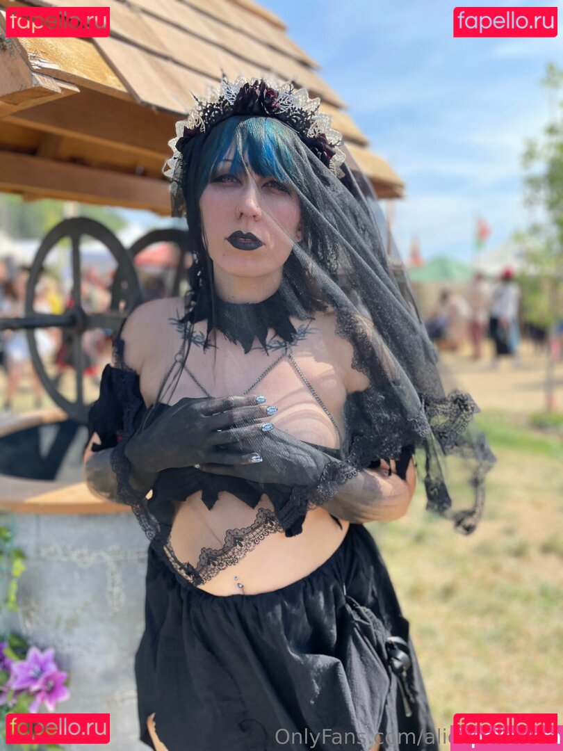 alicexatrocity Nude Onlyfans Photo 8