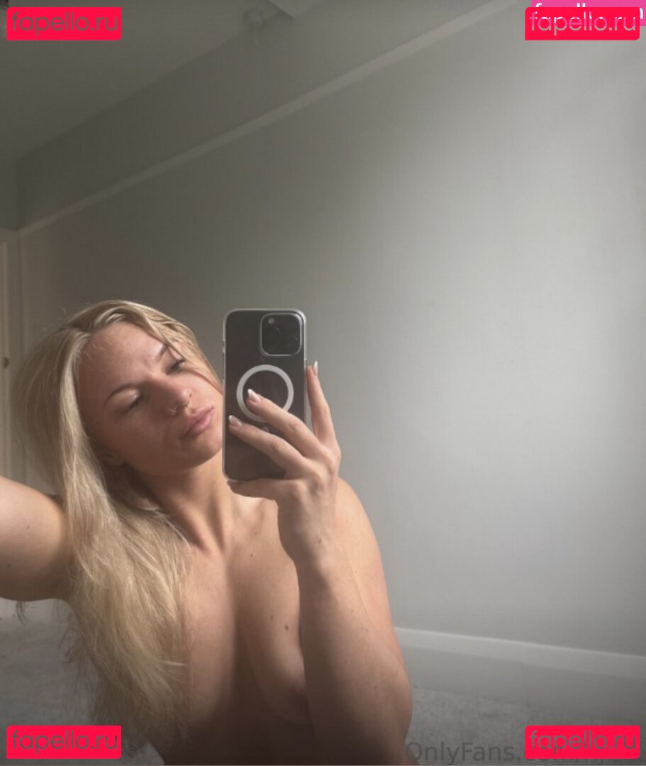 Hattie Nude Onlyfans Photo 6