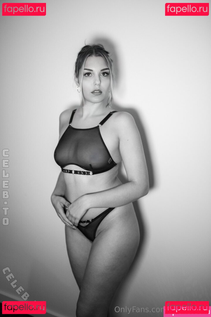 Lena.islazy Nude Onlyfans Photo 11