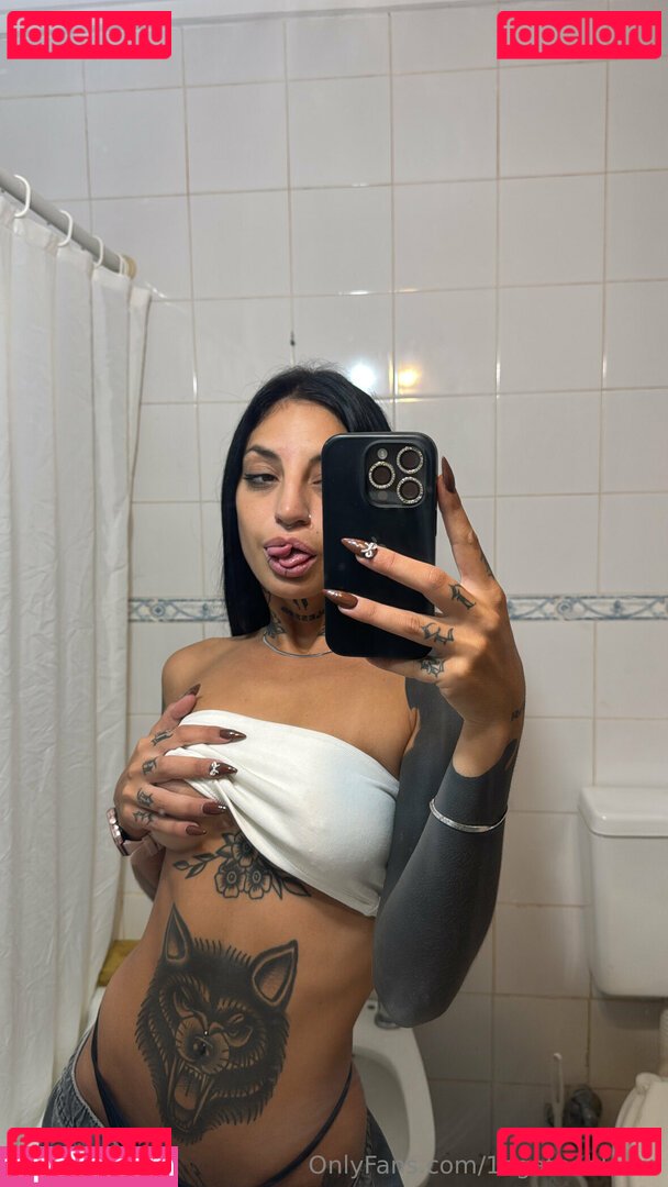 1agathabloom Nude Onlyfans Photo 13