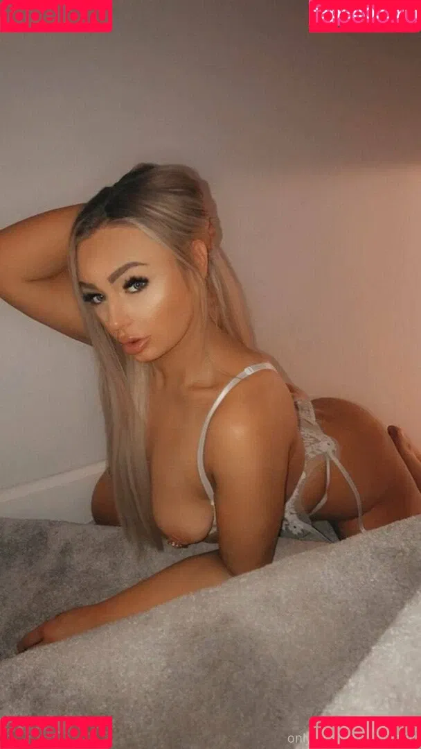 iwantfeli Onlyfans Photo Gallery 