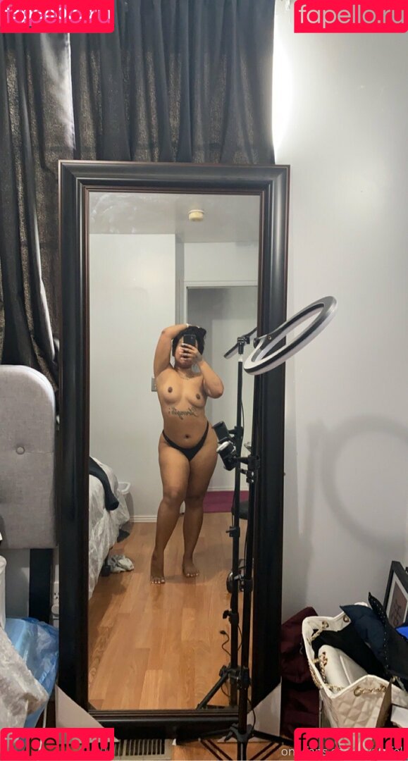 iwantfeli Onlyfans Photo Gallery 