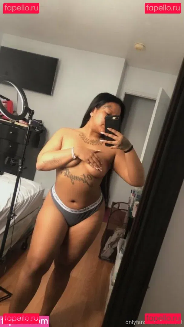 iwantfeli Onlyfans Photo Gallery 