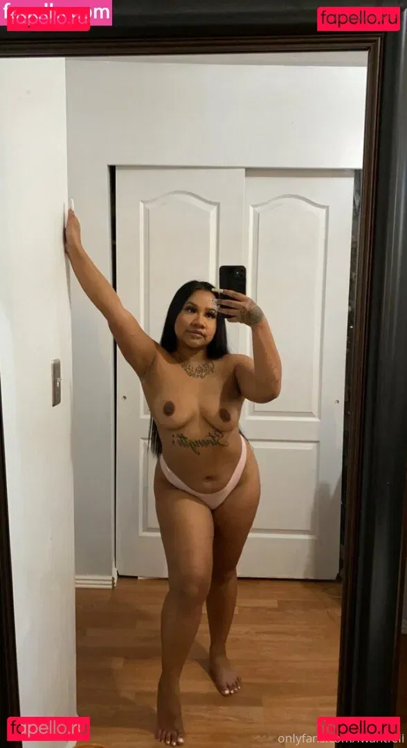 iwantfeli Onlyfans Photo Gallery 