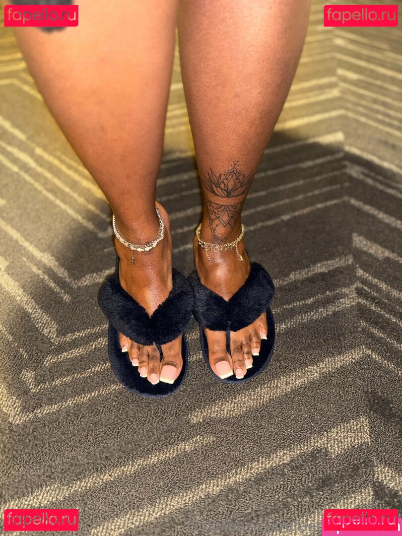feedmecocoaa Nude Onlyfans Photo 23