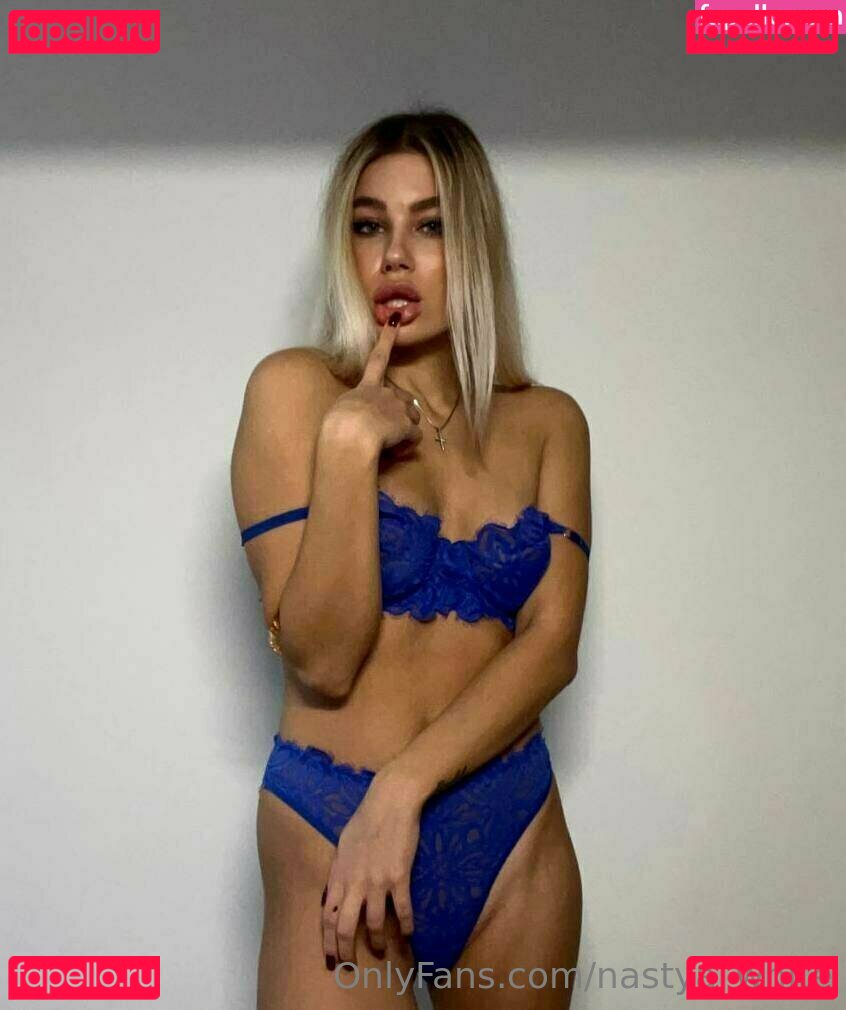 nastya_white Nude Onlyfans Photo 5