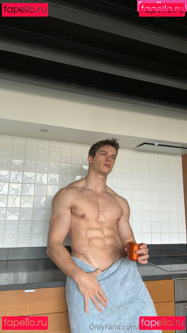 leoaesthetics Nude Onlyfans Photo 36