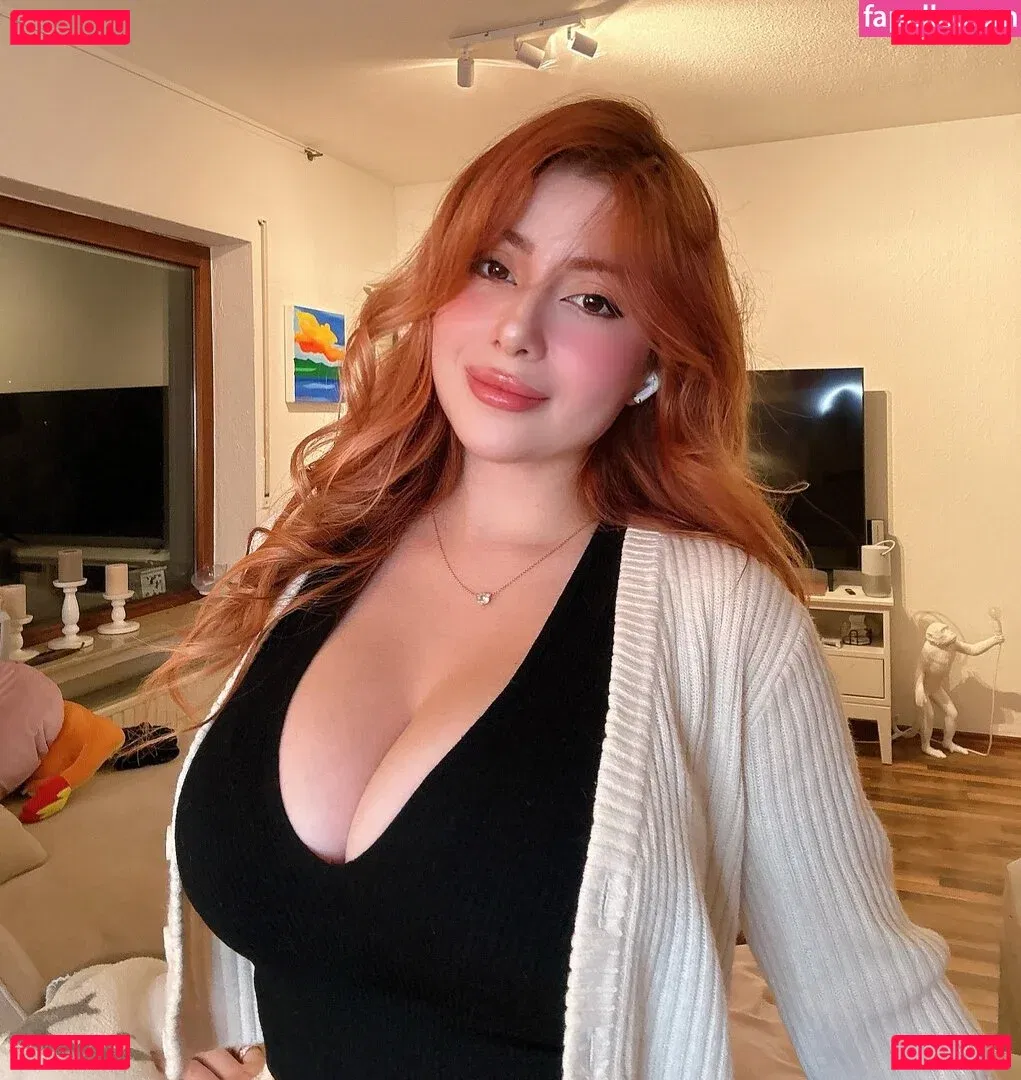 paulaeal Onlyfans Photo Gallery 