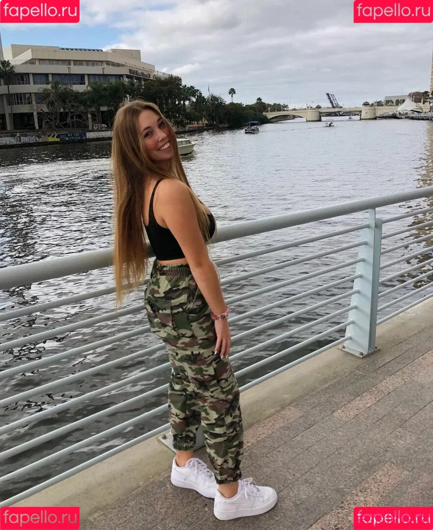 Makenna Adams Onlyfans Photo Gallery 