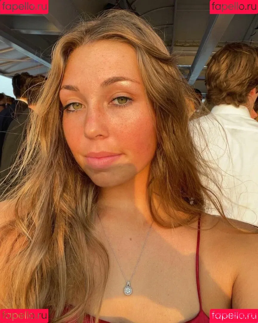 Makenna Adams Onlyfans Photo Gallery 