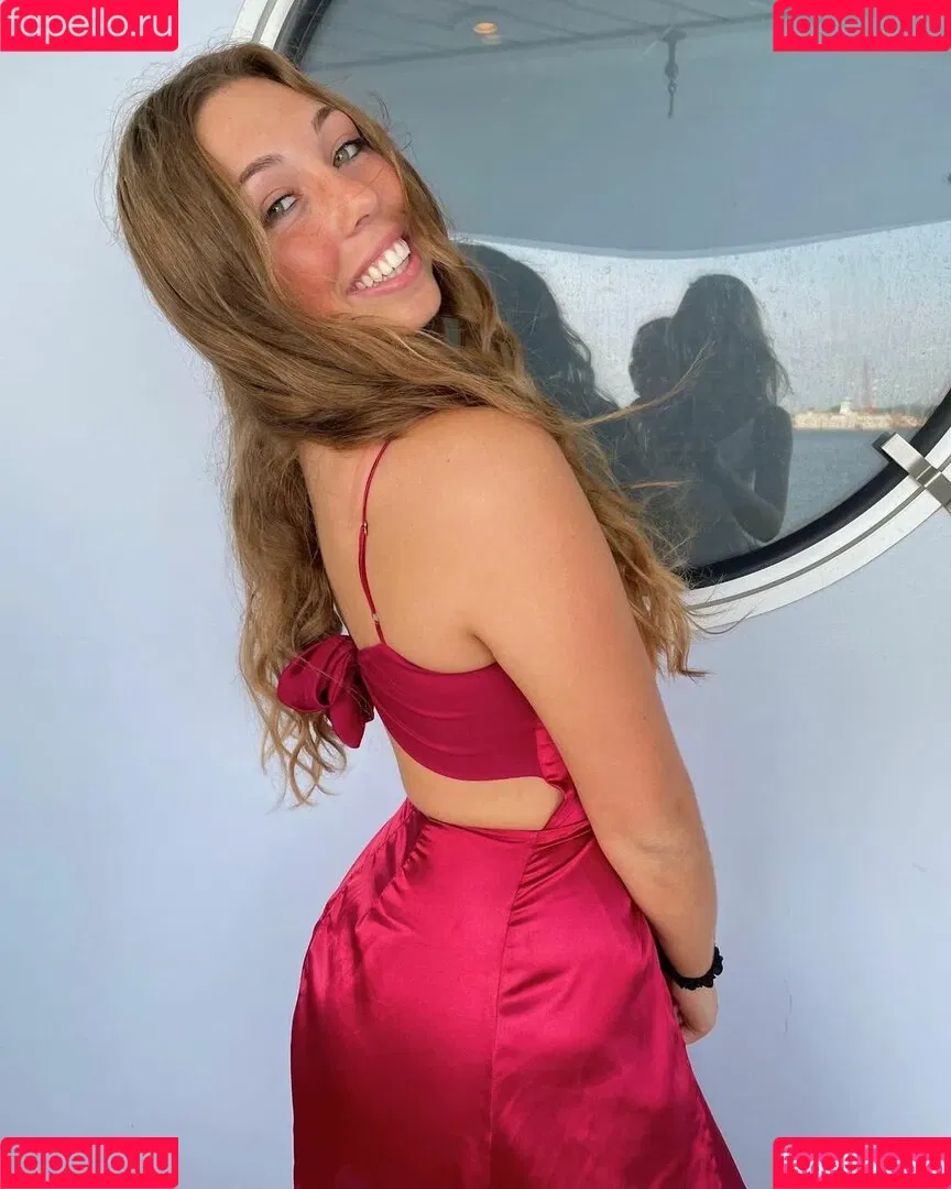 Makenna Adams Onlyfans Photo Gallery 