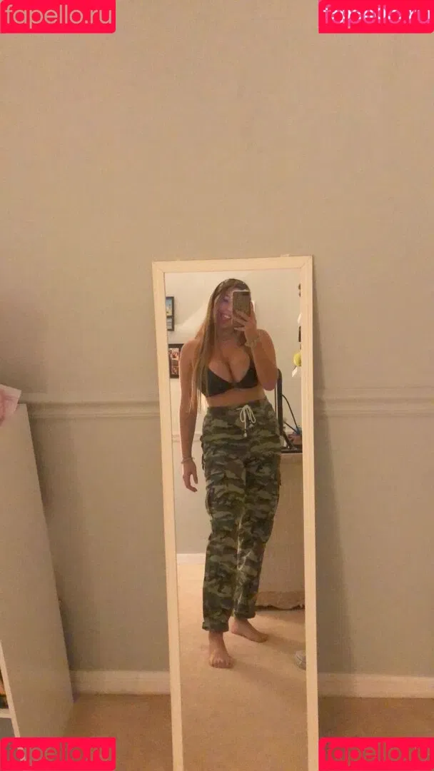 Makenna Adams Onlyfans Photo Gallery 