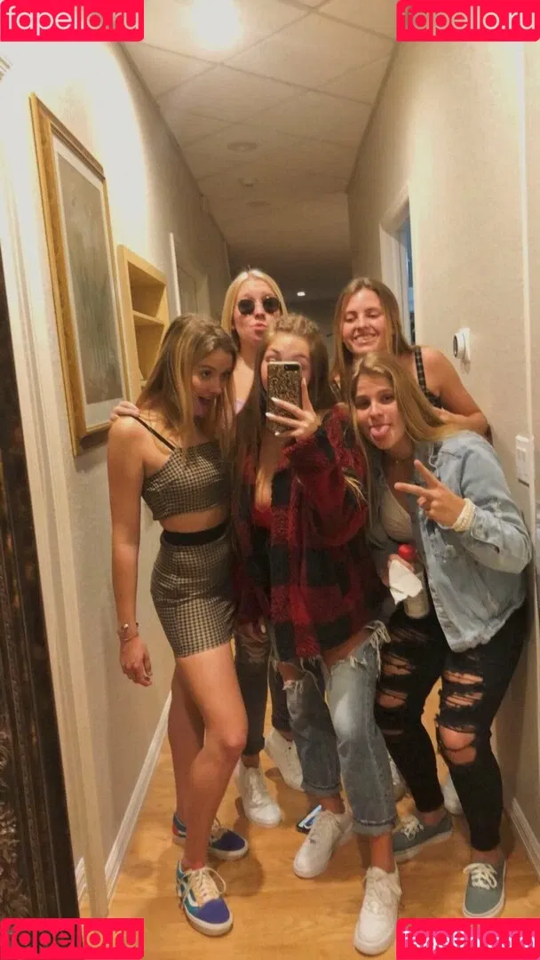 Makenna Adams Onlyfans Photo Gallery 