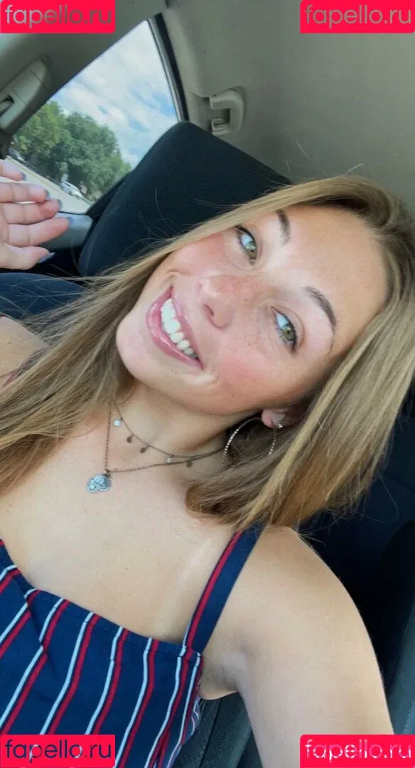 Makenna Adams Onlyfans Photo Gallery 