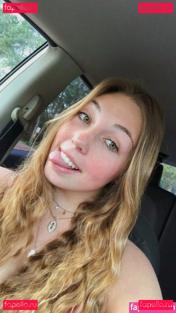 Makenna Adams Onlyfans Photo Gallery 