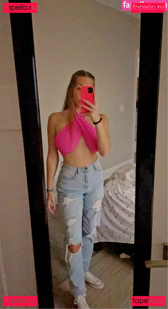 Makenna Adams Onlyfans Photo Gallery 