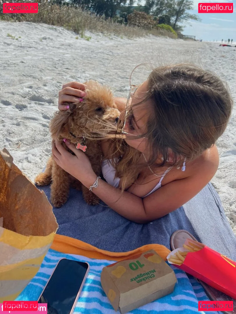 Makenna Adams Onlyfans Photo Gallery 