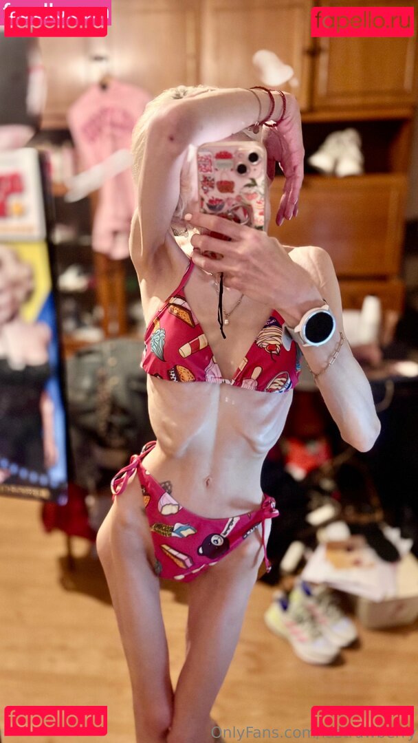 lastrawberry Nude Onlyfans Photo 14