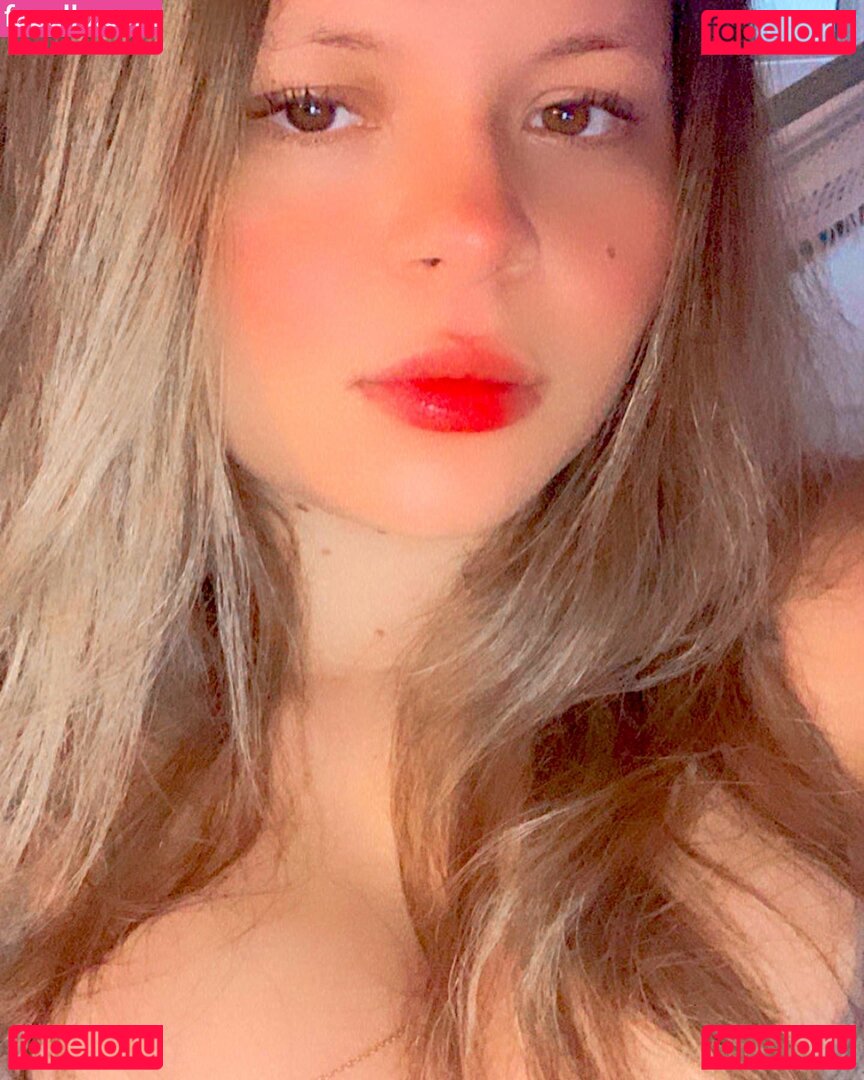 estrelaJani Nude Onlyfans Photo 9