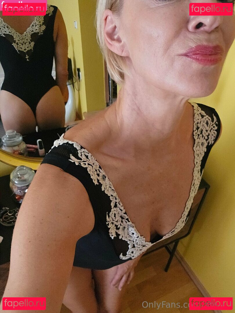 hiim.anni Nude Onlyfans Photo 47