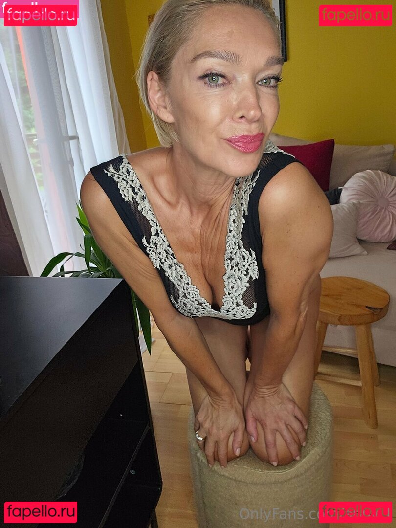 hiim.anni Nude Onlyfans Photo 45
